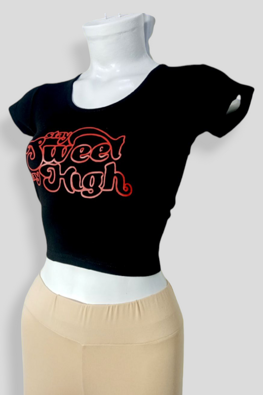 CROP TOP NEGRO STAY SWEET STAY  HIGH
